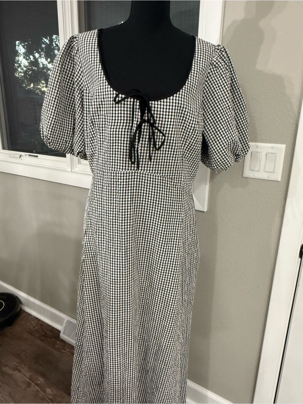 Nobody's Child Women's 12 Black White Check Gingham Puff Sleeve Dress - Picture 2 of 7